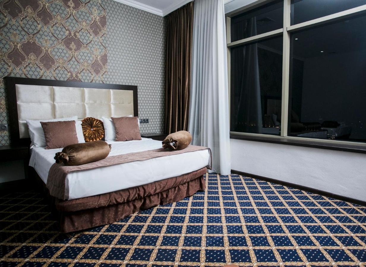 Corniche Hotel Baku Eksteriør billede